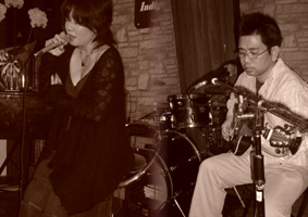 LIVE in Indigo Moon